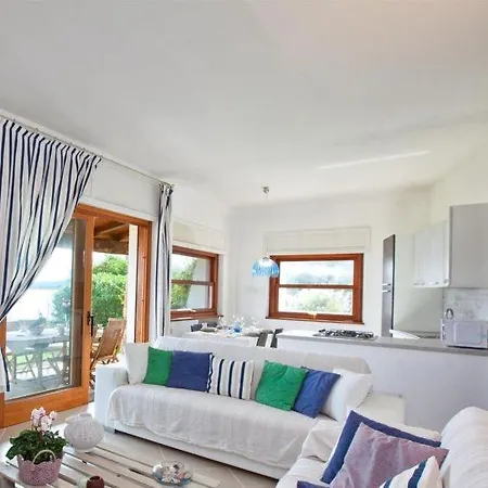 Sleeps 6 Air Con Wifi Ferienhaus *